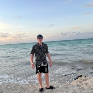 Meet your Posher, Samuel